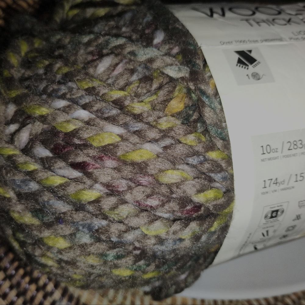Lion Brand Wool-Ease® Thick & Quick Urban Camouflage Yarn - 30 oz total NEW - Picture 6 of 10